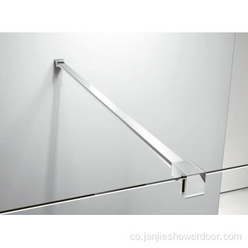 Caminata standard in porte di doccia